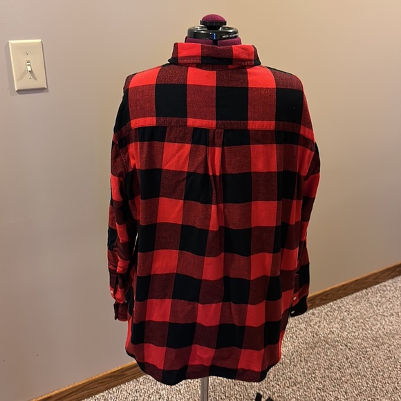 🖤GAP❤️ red and black buffalo check button up, size XL - Picture 5 of 5